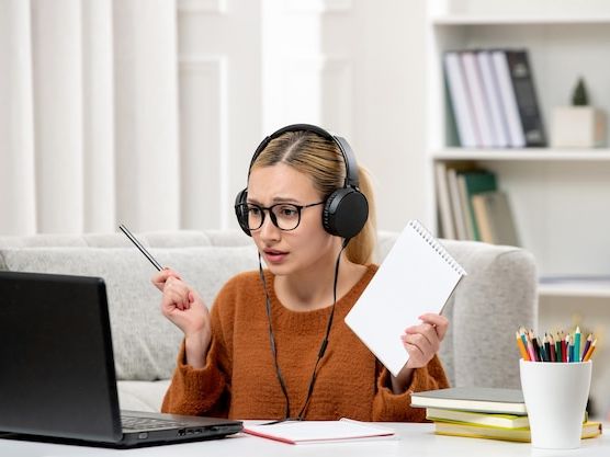 Najskuteczniejsze metody szkoleń online dla firm IT: personalizacja, AI i technologie immersyjne