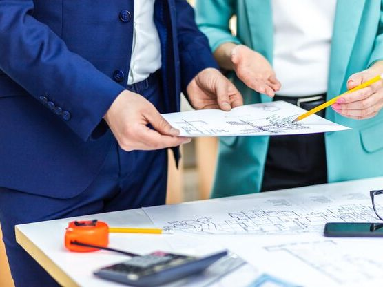 Poradnik zarządzania projektami IT w firmach doradczych: skuteczne metody i praktyki